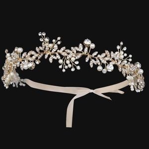 Crystal Floral Leaf Forehead Band with Lace Ribbon